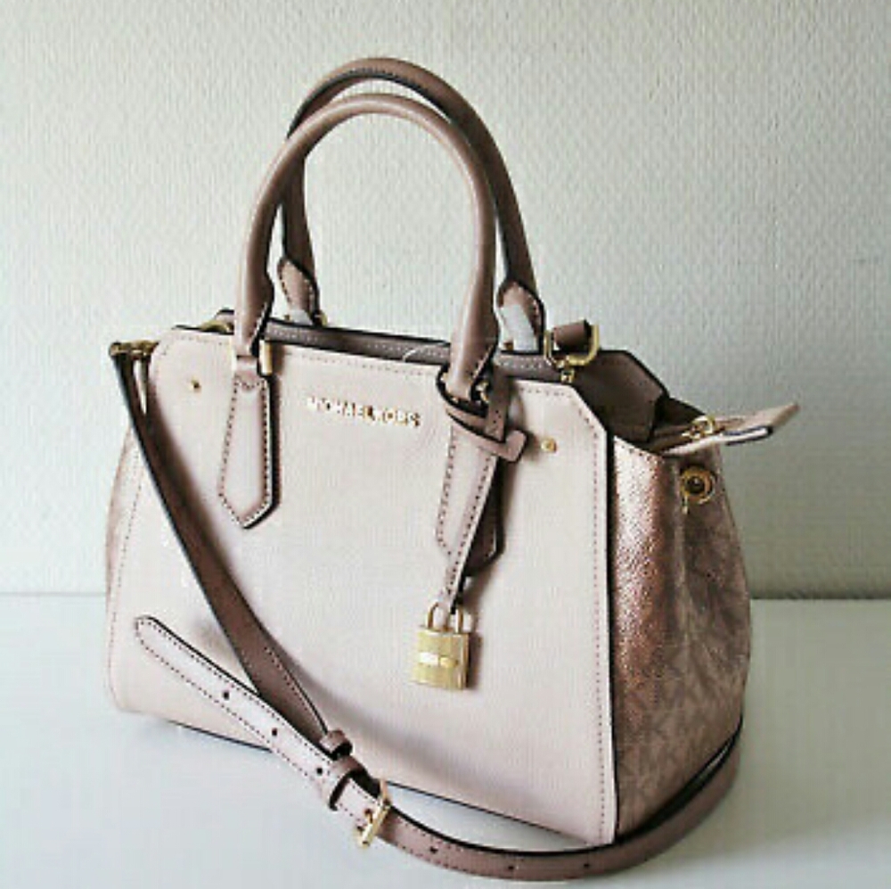 MK bag Ballet Gold Messenger Hayes Leather